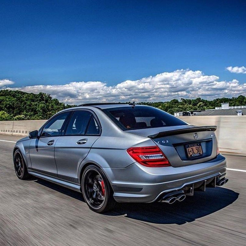Mercedes c63 AMG