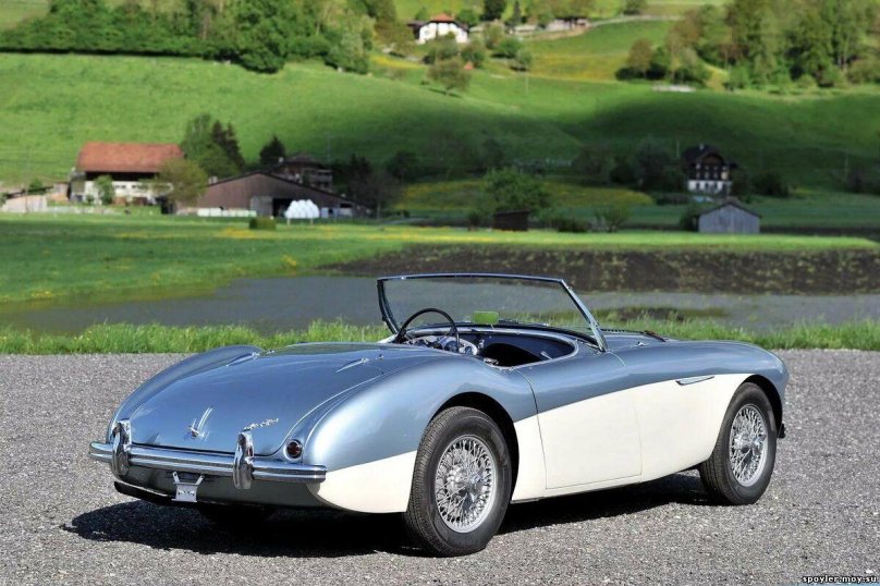 Машина Austin Healey