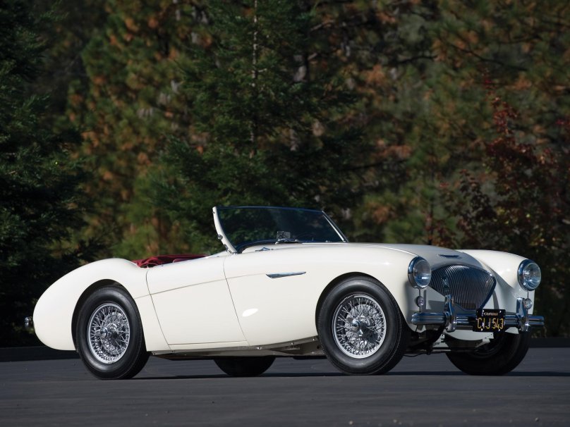 Автомобиль Остин Хили