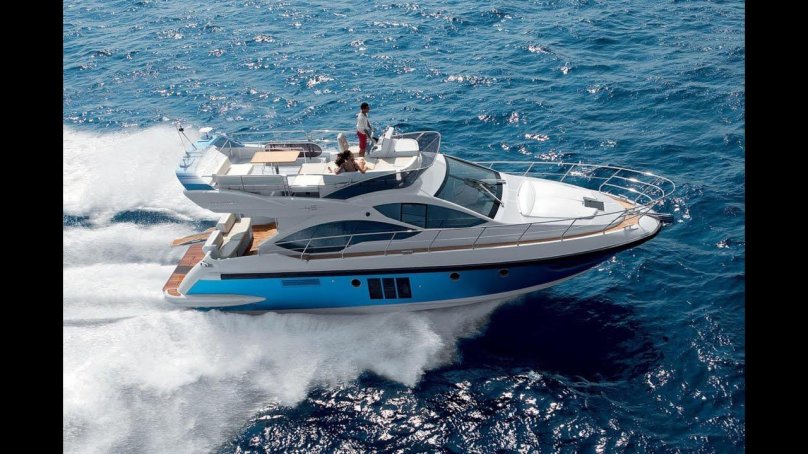 Моторные яхты Азимут