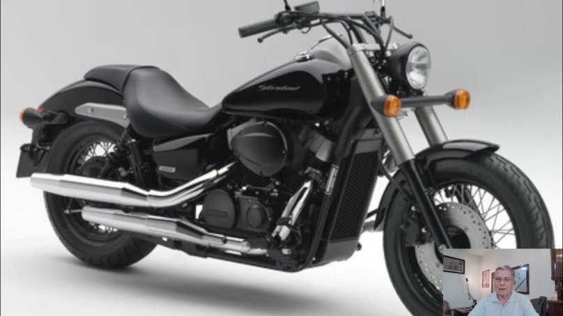 Honda Shadow на белом фоне