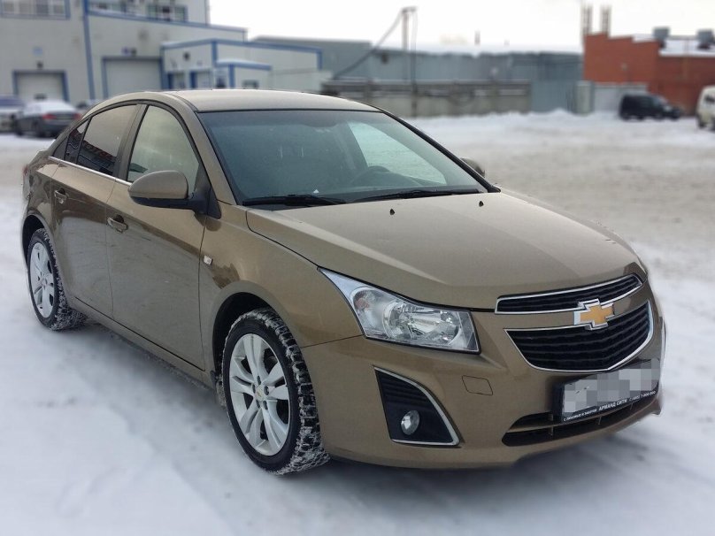 Шевроле Круз золотистый