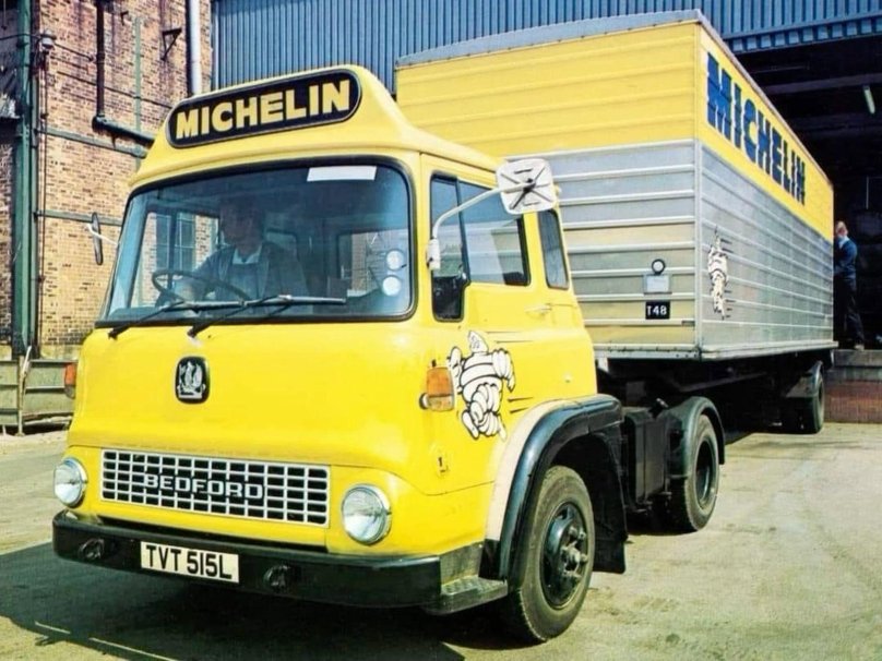 Bedford автомобиль