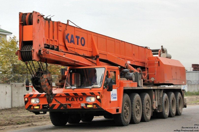 Кран Kato 70 тонн