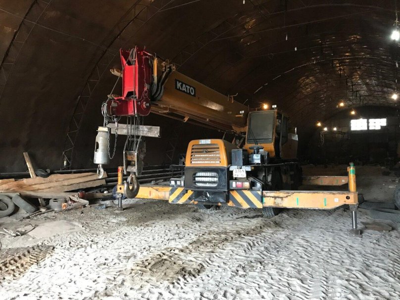 Самоходный кран като SR-300ls