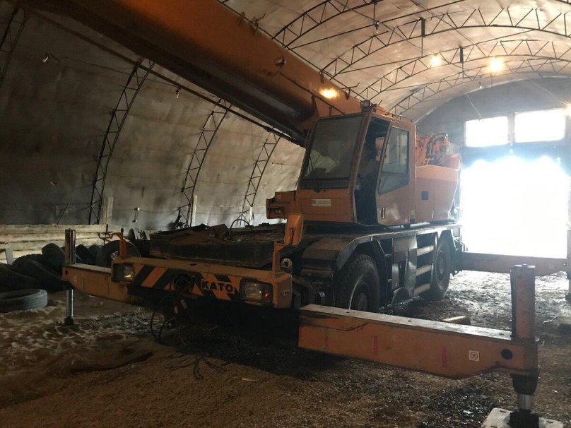 Самоходный кран като SR-300ls