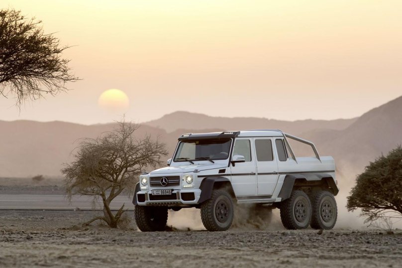 Мерседес Benz g63 AMG 6x6