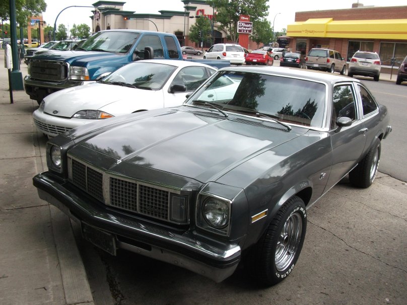 Oldsmobile Омега 2,5 литра автомат радиатор