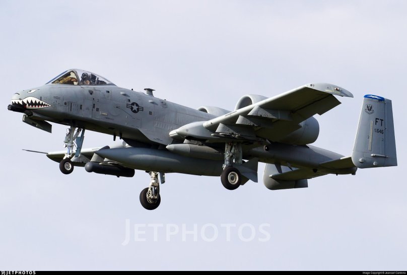 Штурмовик a-10c Thunderbolt 2