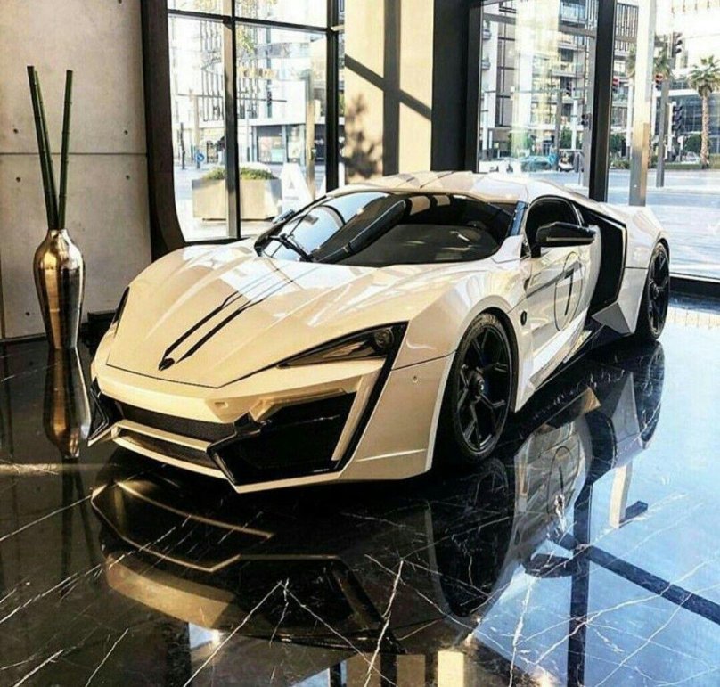 W Motors Lykan Hypersport 2020