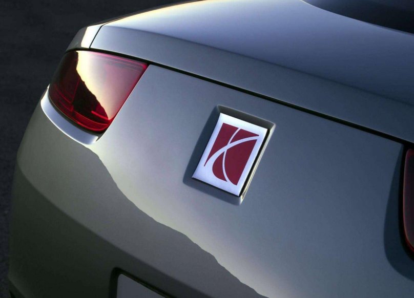 Сатурн машина значок