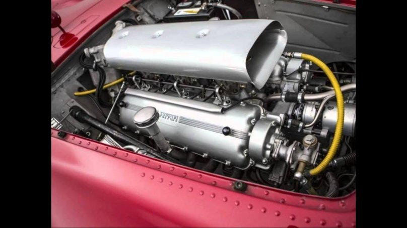 Двигатель от спортивного болида Феррари