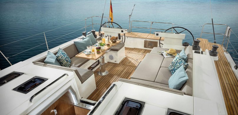 Парусная яхта Bavaria c57