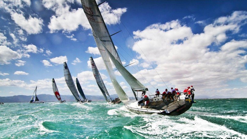 Яхта парусная регата