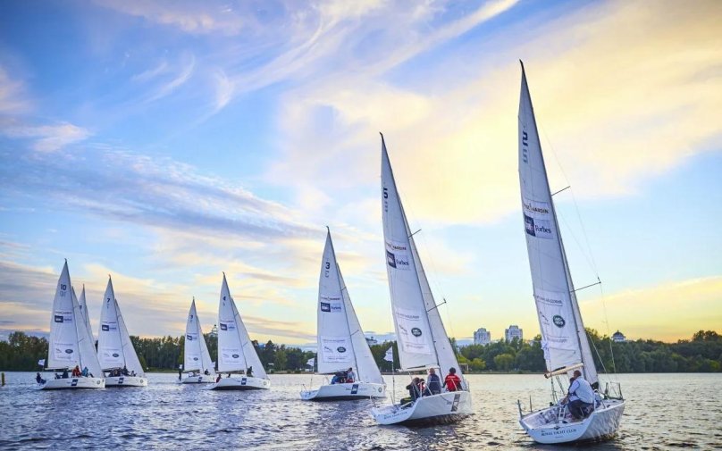 Яхта регата