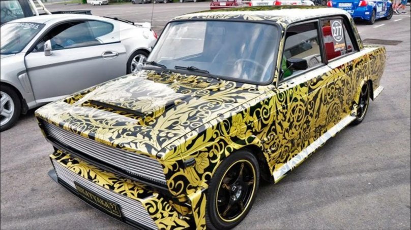 ВАЗ 2105 Золотая