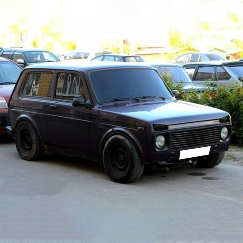 Заниженная Нива 2121