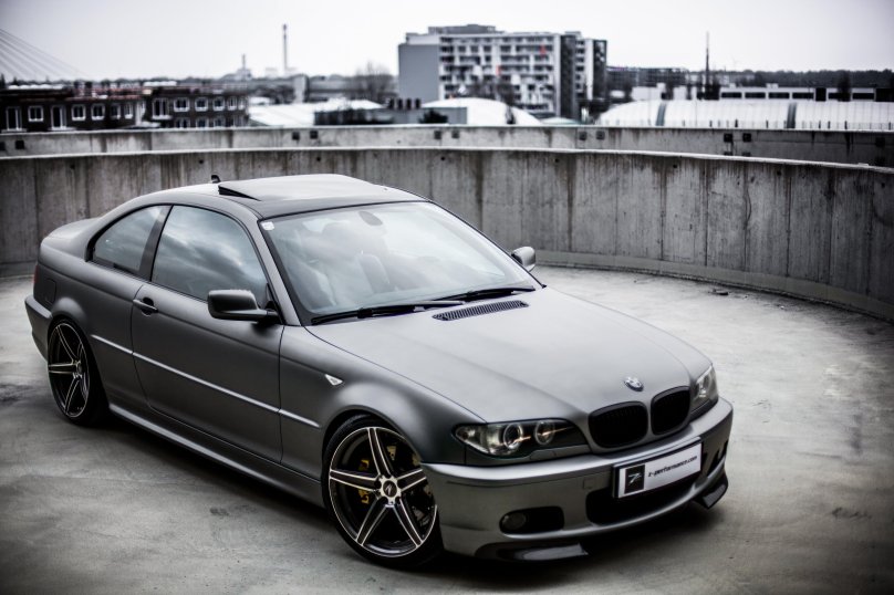 BMW e46 sedan