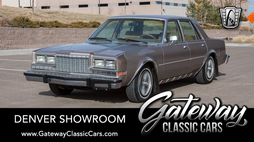 Plymouth Gran Fury 1985