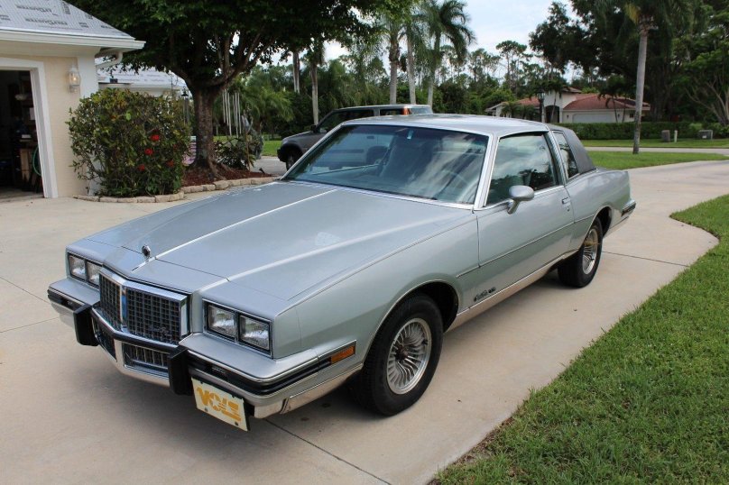 Pontiac Grand prix 1986