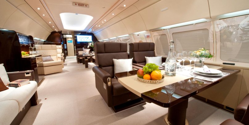 Airbus a220 бизнес Джет