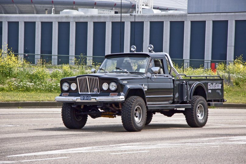 Kaiser Jeep Gladiator