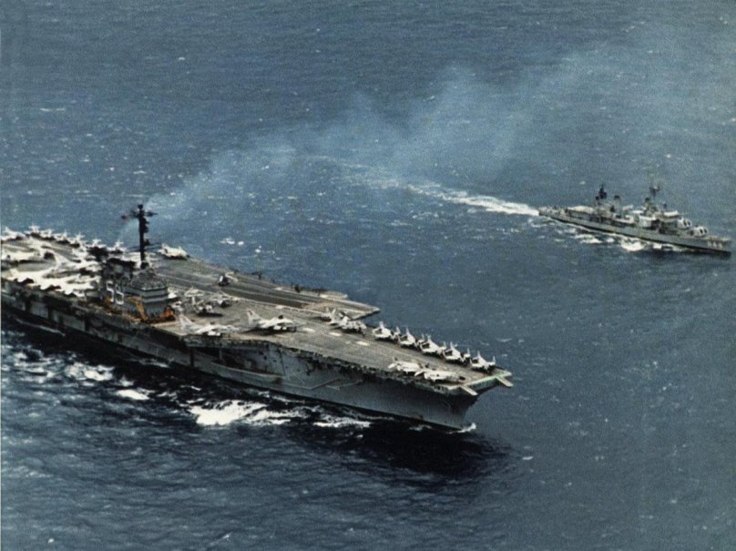Авианосец Форрестол арт