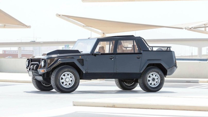 Ламборджини lm002