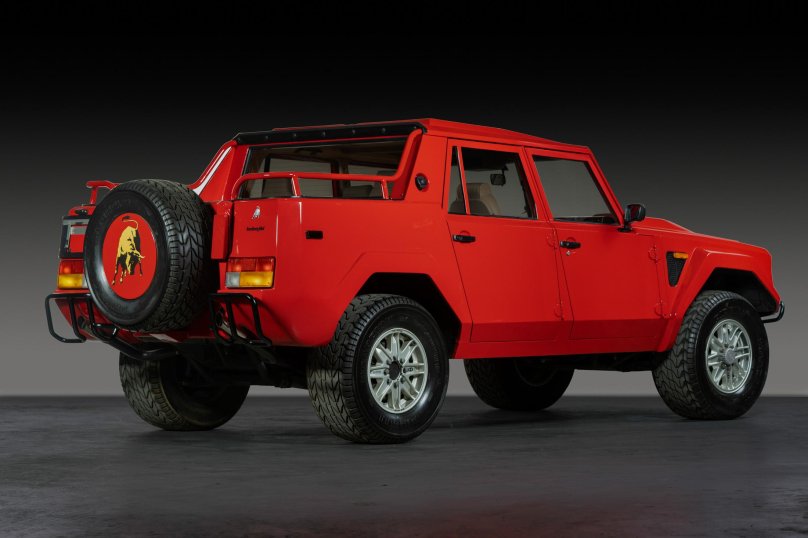 Lamborghini lm002 6x6