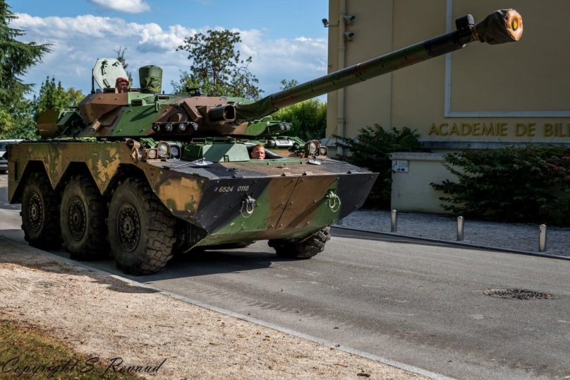 Французский колёсный танк AMX-10rc