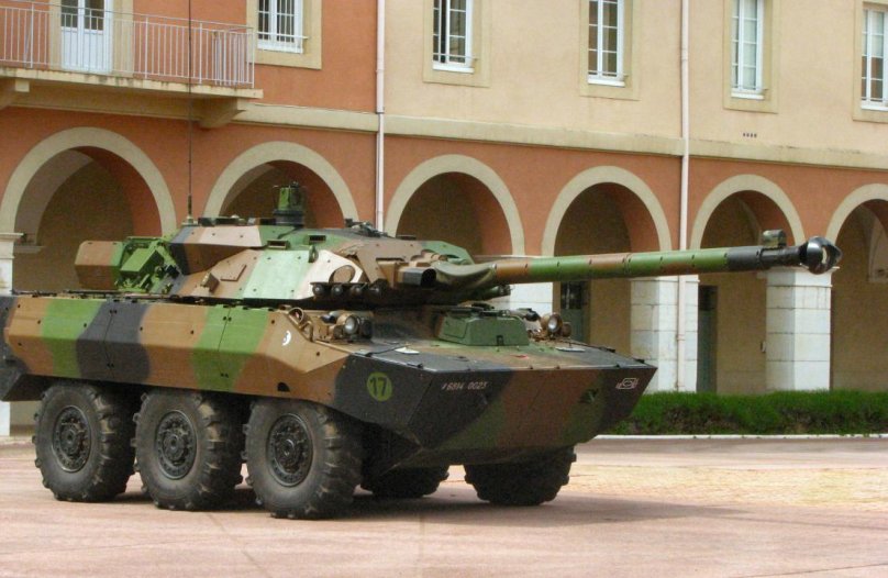 Колесные танки AMX-10 RC