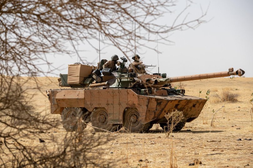 AMX-10rc французский