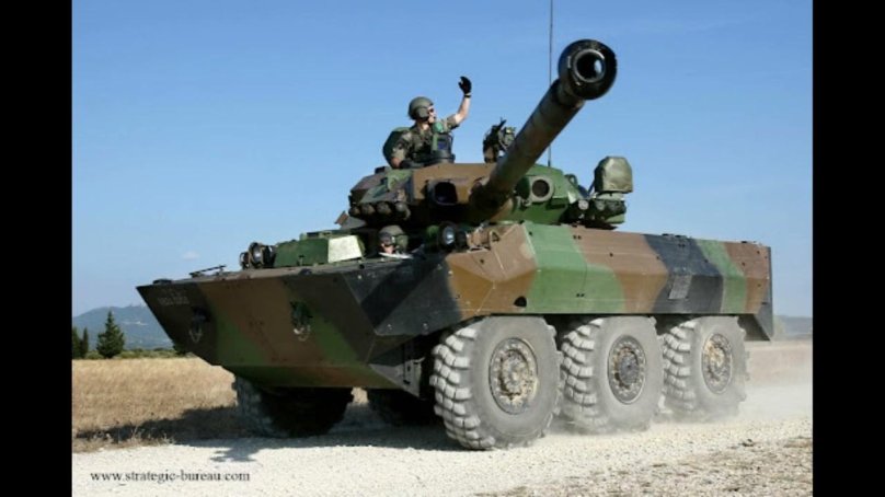 AMX-10rc колесный танк