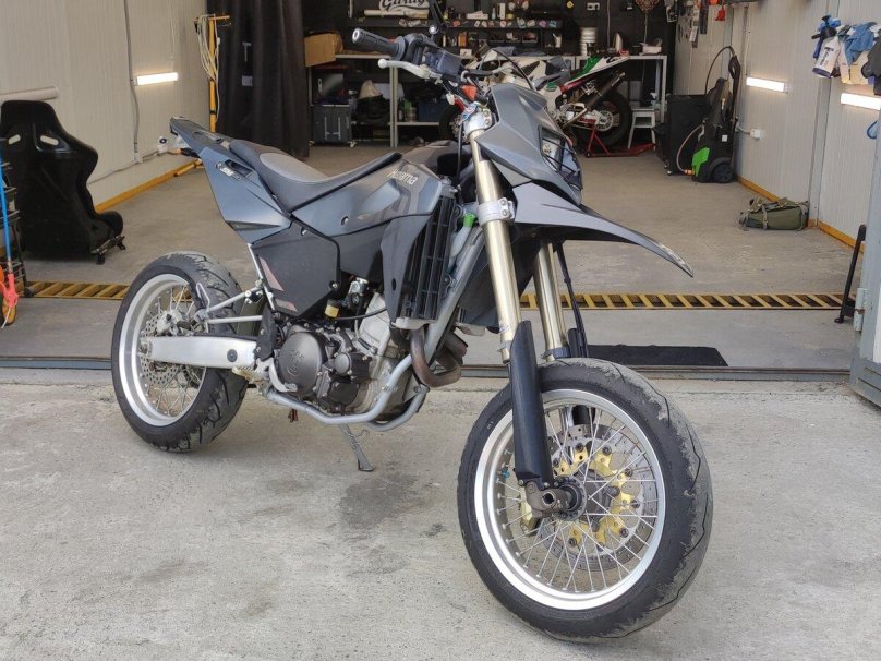 Husqvarna SM 610 2005