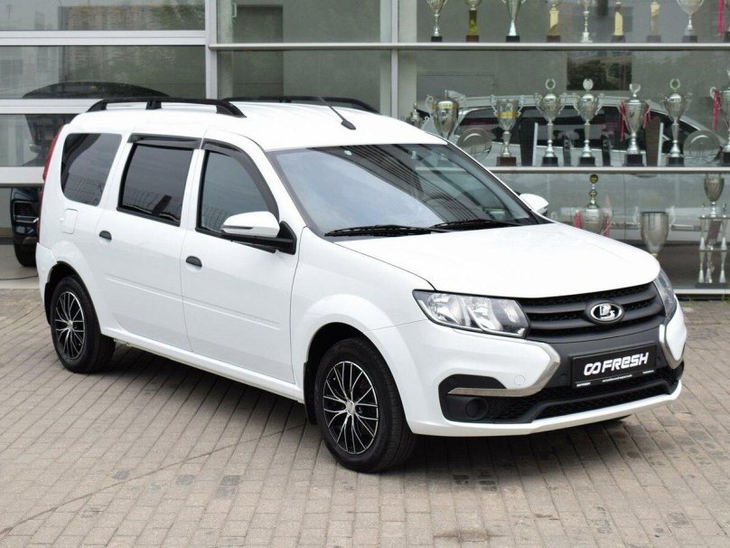 Ларгус белый