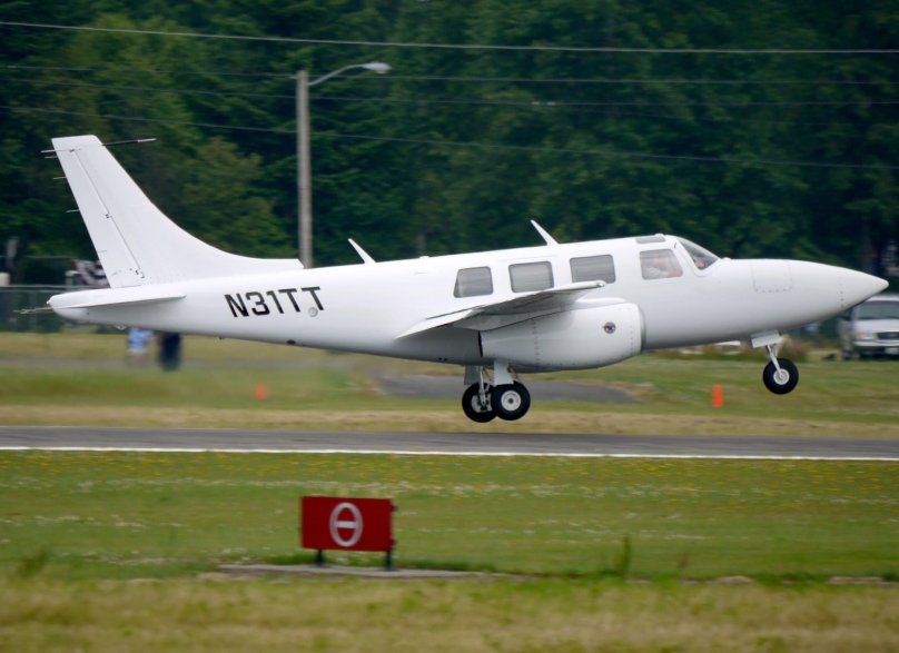 Самолет Piper Aerostar