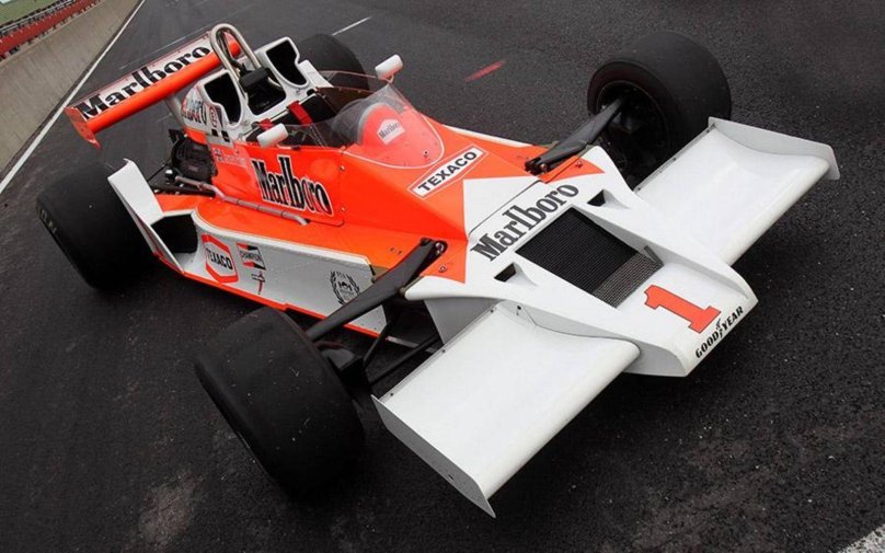 MCLAREN m26 f2