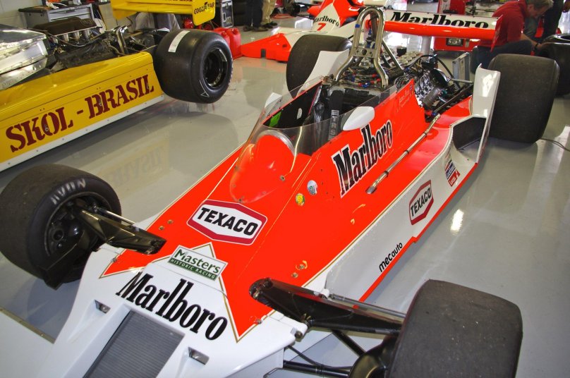 Макларен м 26