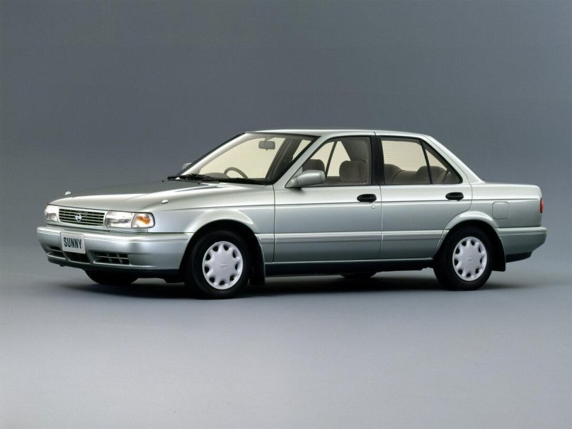 Nissan Sunny 13