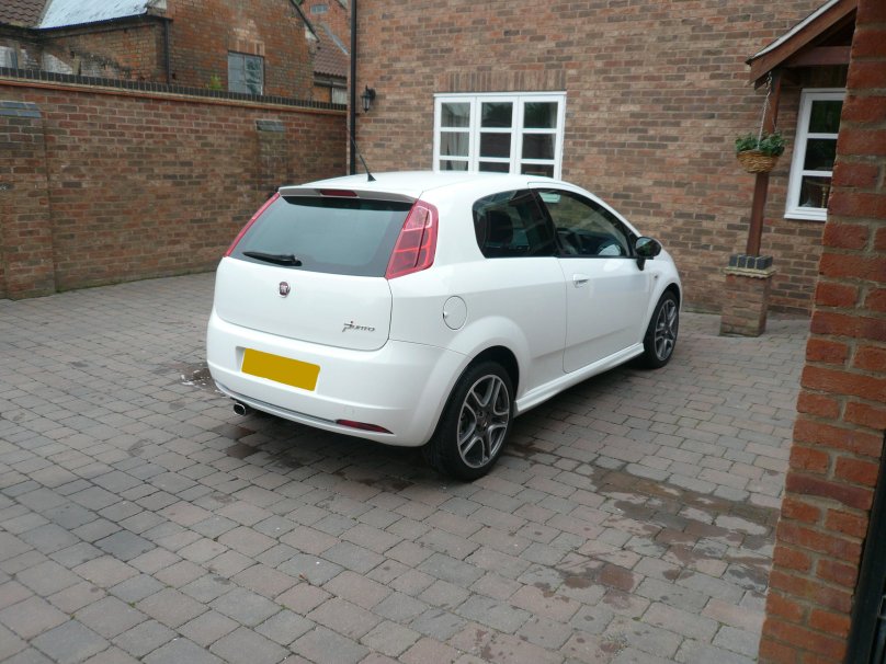 Fiat grande punto белый