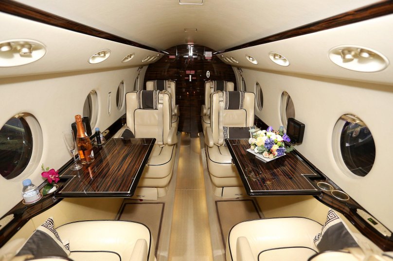 Бизнес-Джет Gulfstream g150