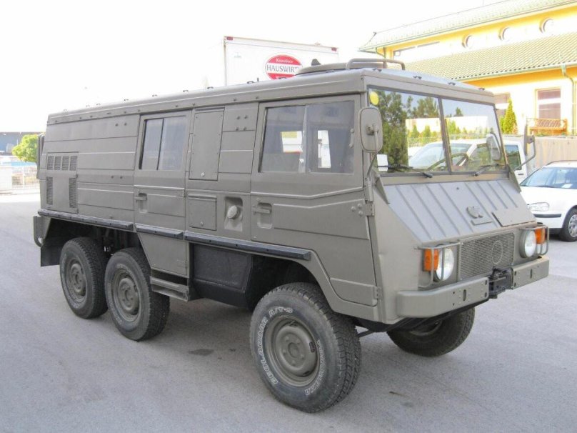 Pinzgauer 712