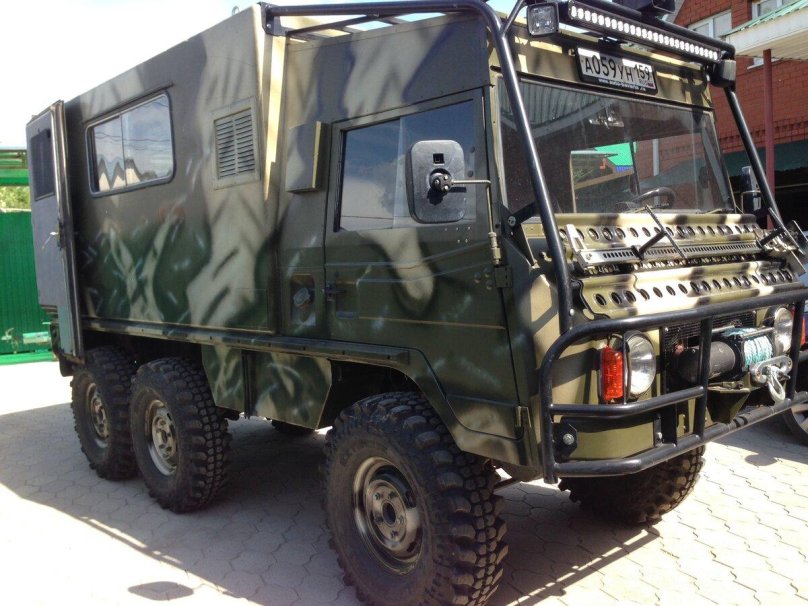 Pinzgauer 712k 6x6