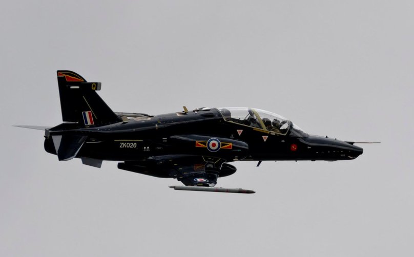 Самолет Hawk t2