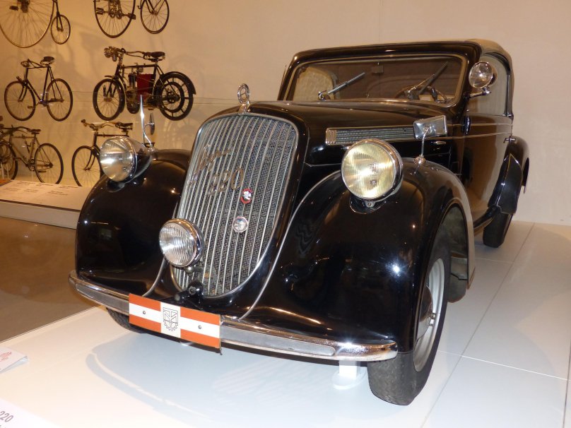 Steyr 220 Cabriolet