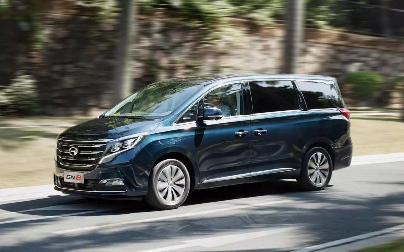Китайский минивэн GAC gm8
