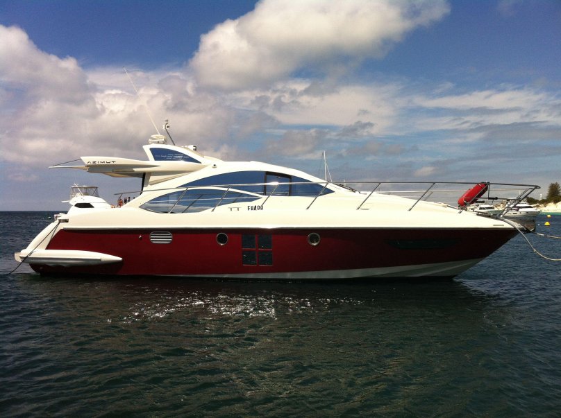 Azimut 43 s
