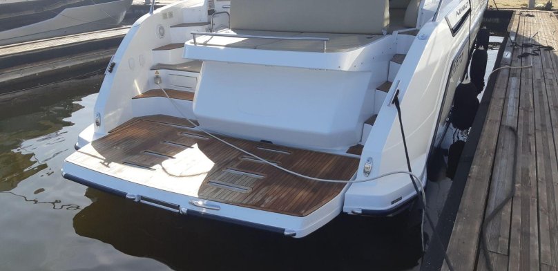 Azimut Atlantis 43 - 1920x1080