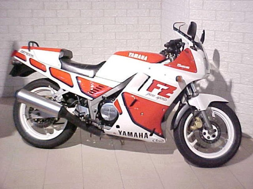 Yamaha fz750 Police