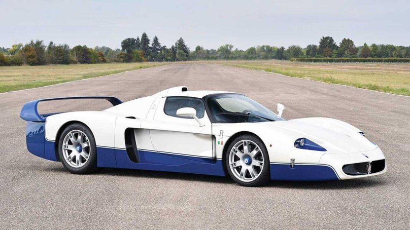 Мазерати МС 12